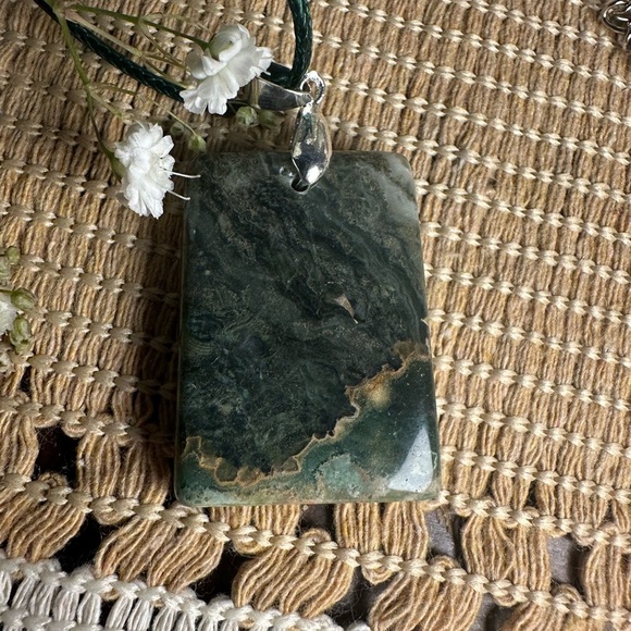 Moss Agate Pendant Necklace - Picture 1 of 11